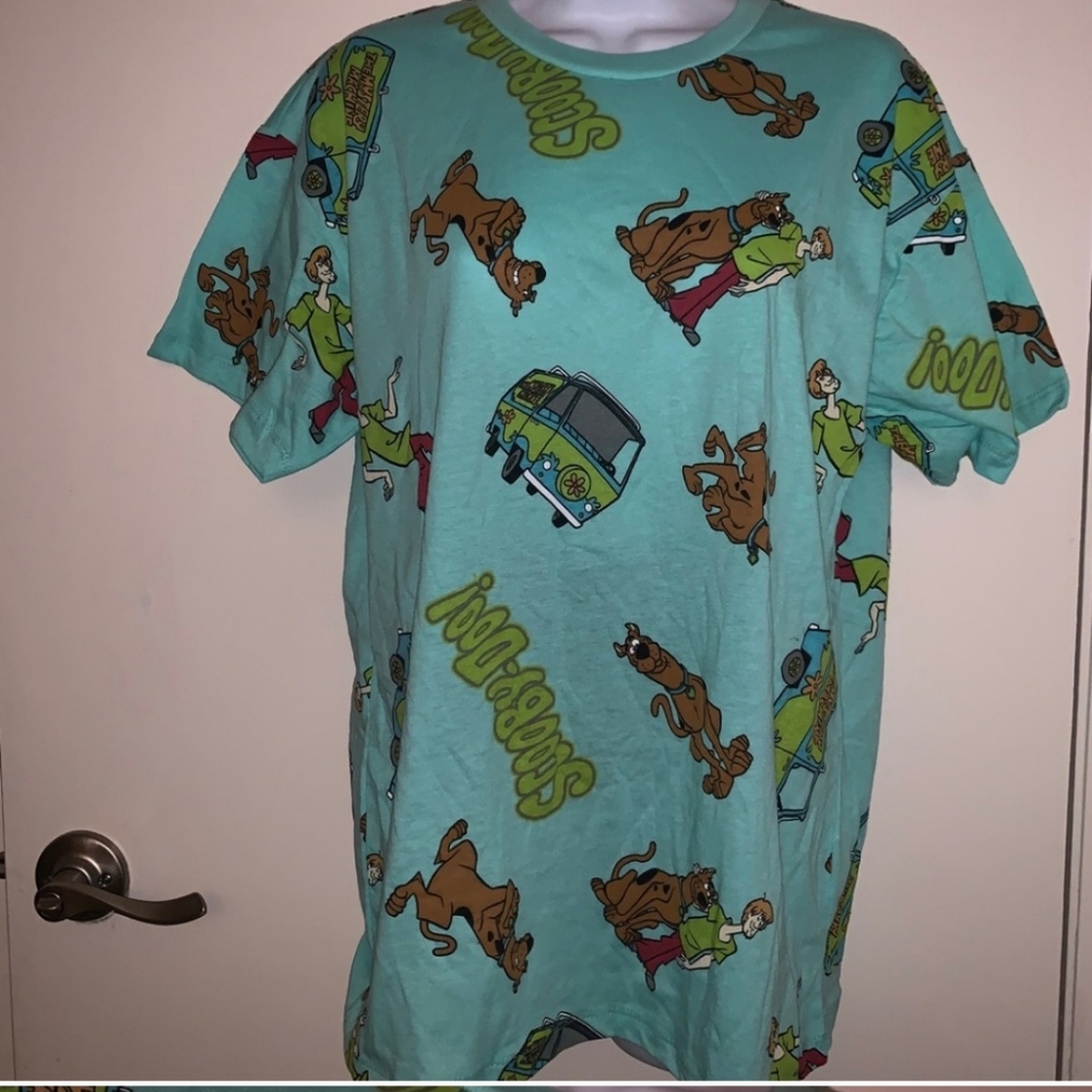 Scooby doo shirt in green an black